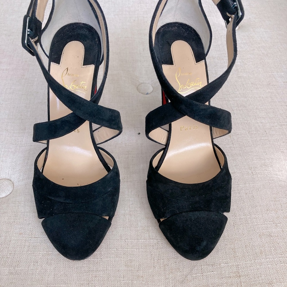 Christian Louboutin Black Suede Pumps sz 8 + original box